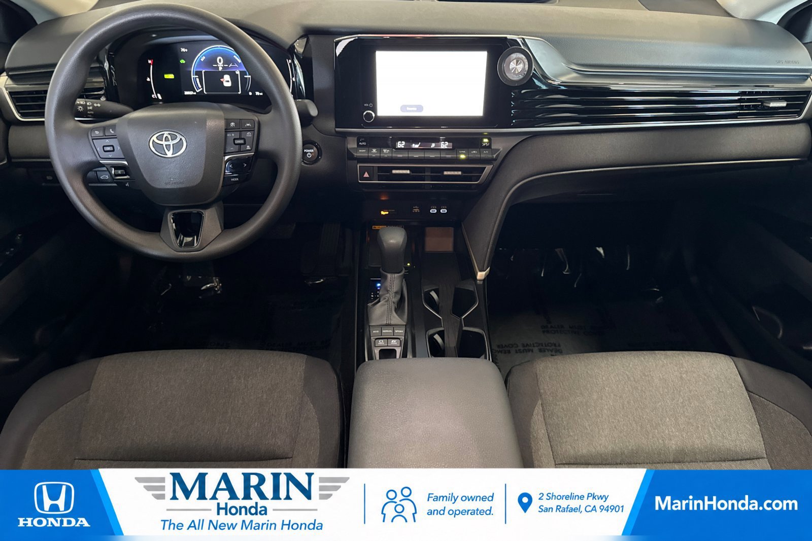 Used 2025 Toyota Camry LE FWD image 16