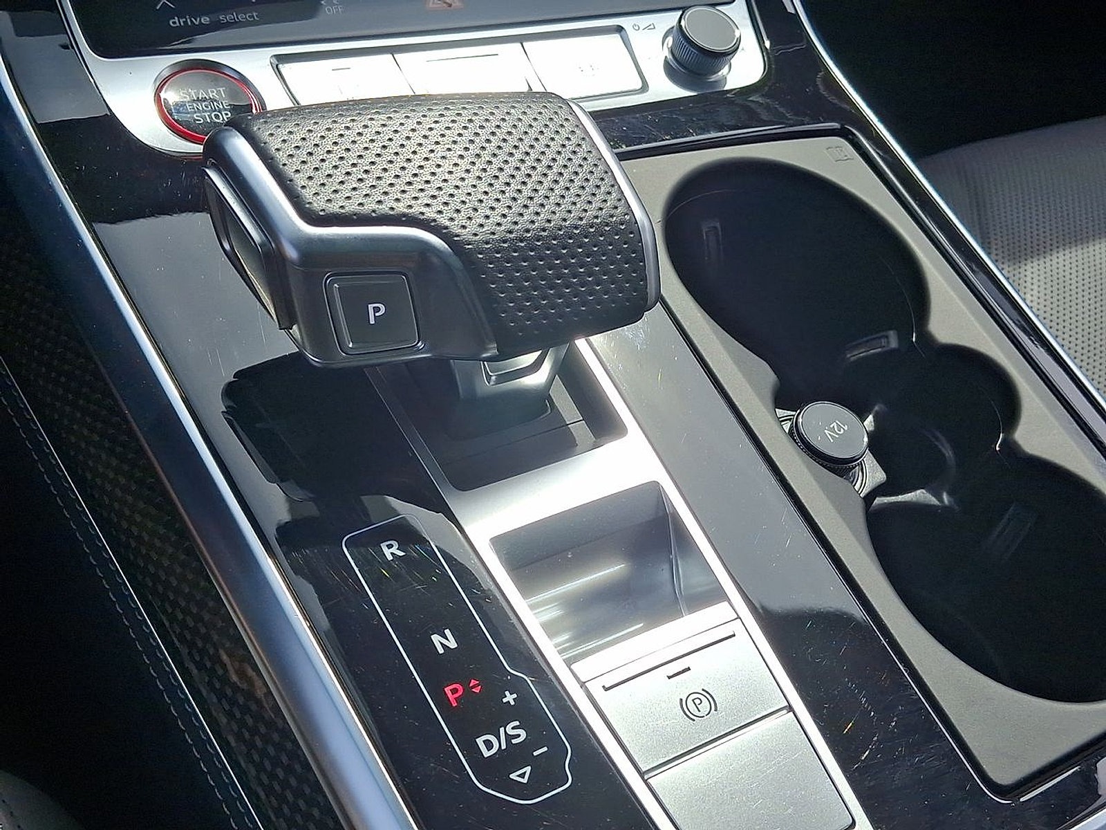 Used 2023 Audi SQ8 Prestige AWD/4WD image 27