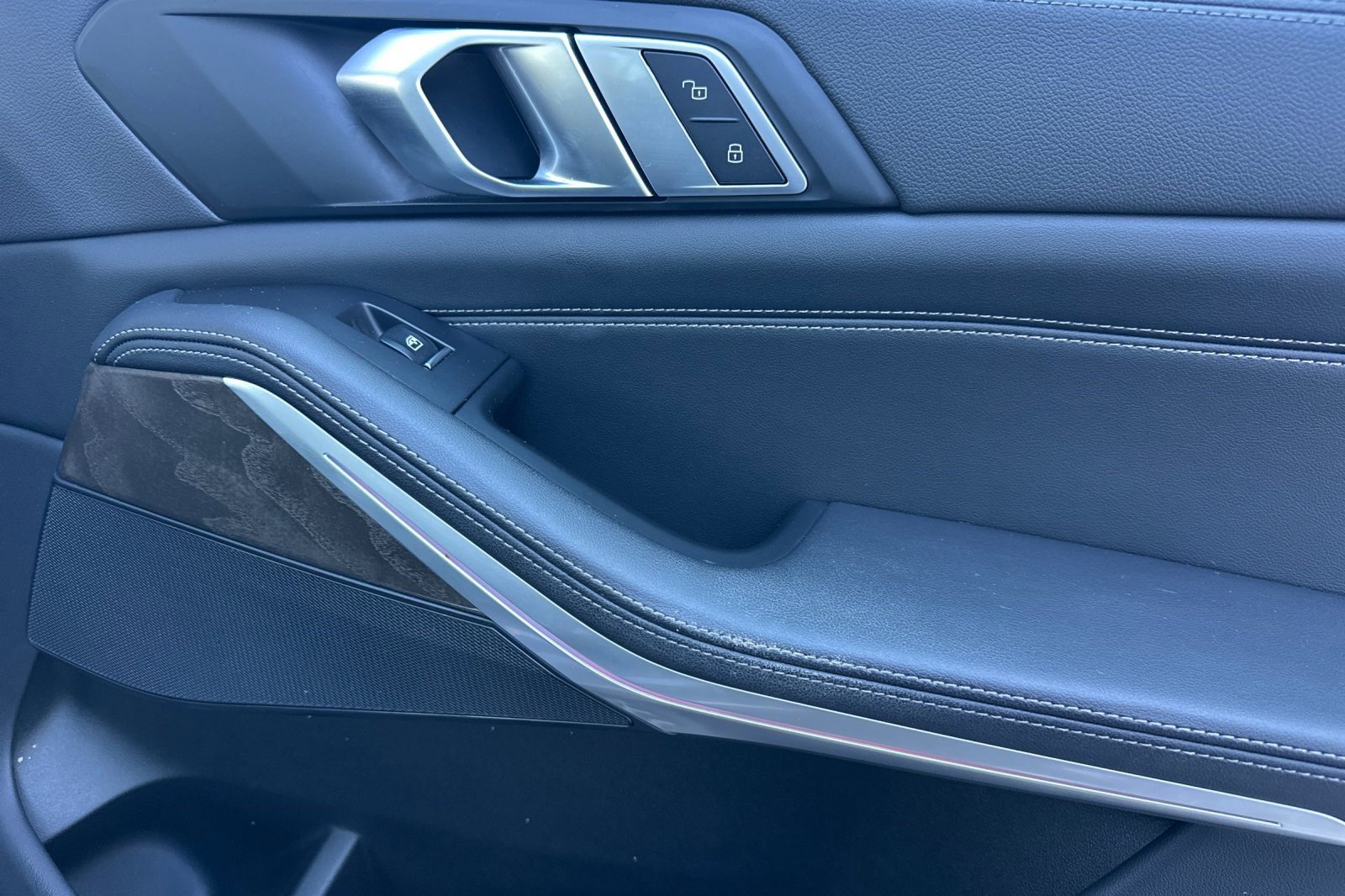 Certified 2023 BMW X5 xDrive40i w/ Premium Package image 22