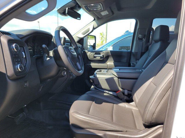 Used 2025 GMC Sierra 3500 Pro AWD/4WD image 16