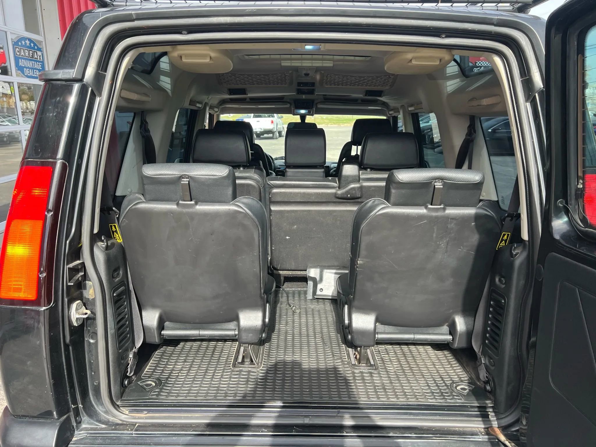 Used 2003 Land Rover Discovery SE7 image 13