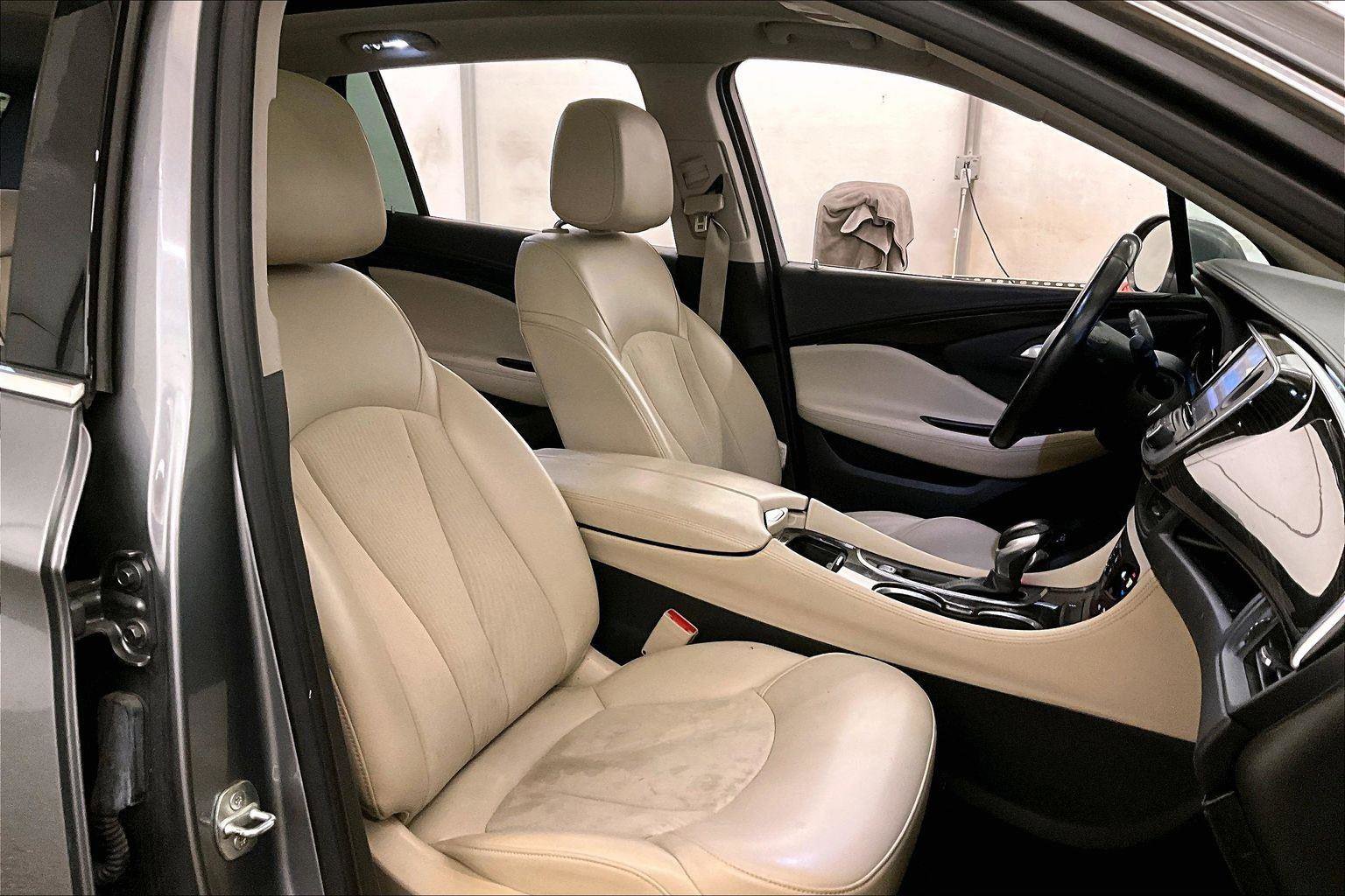 Used 2020 Buick Envision Preferred image 8