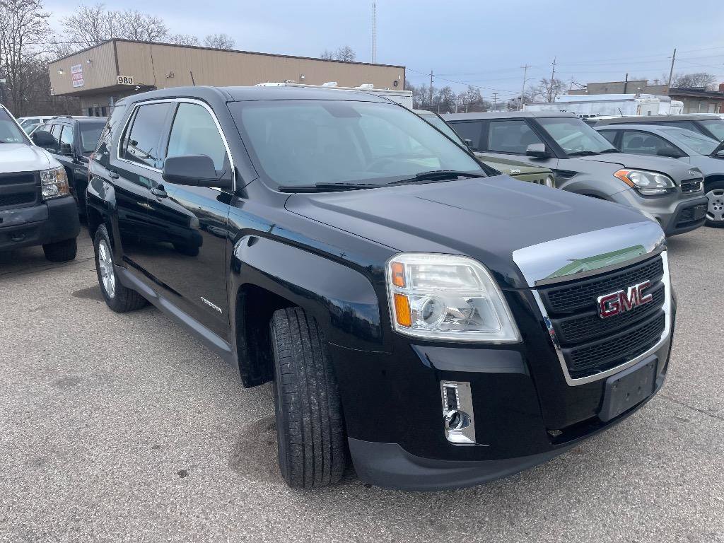 Used 2014 GMC Terrain SLE image 1