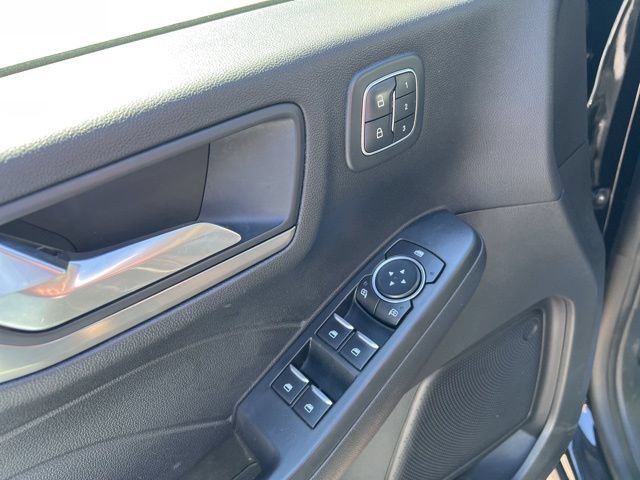 Used 2022 Ford Escape Titanium AWD/4WD image 9