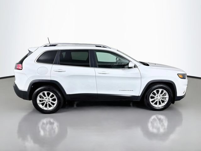 Used 2019 Jeep Cherokee Latitude w/ Popular Appearance Group FWD image 4
