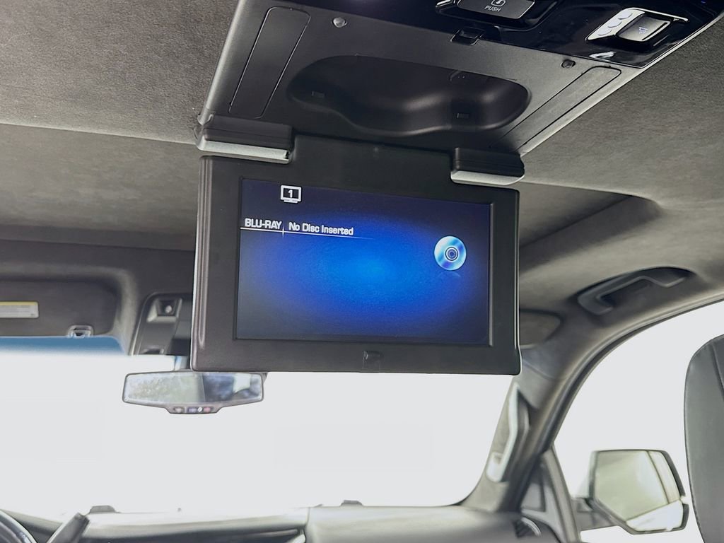 Used 2016 Cadillac Escalade Platinum image 27