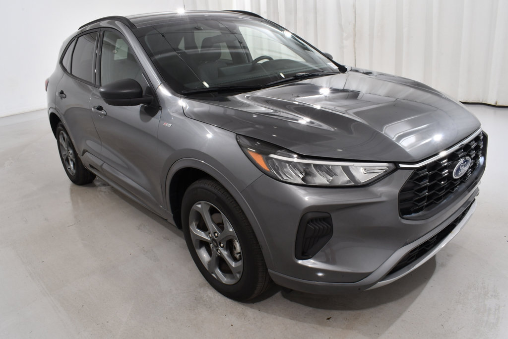 Used 2024 Ford Escape ST-Line w/ Tech Pack #1 AWD/4WD image 5