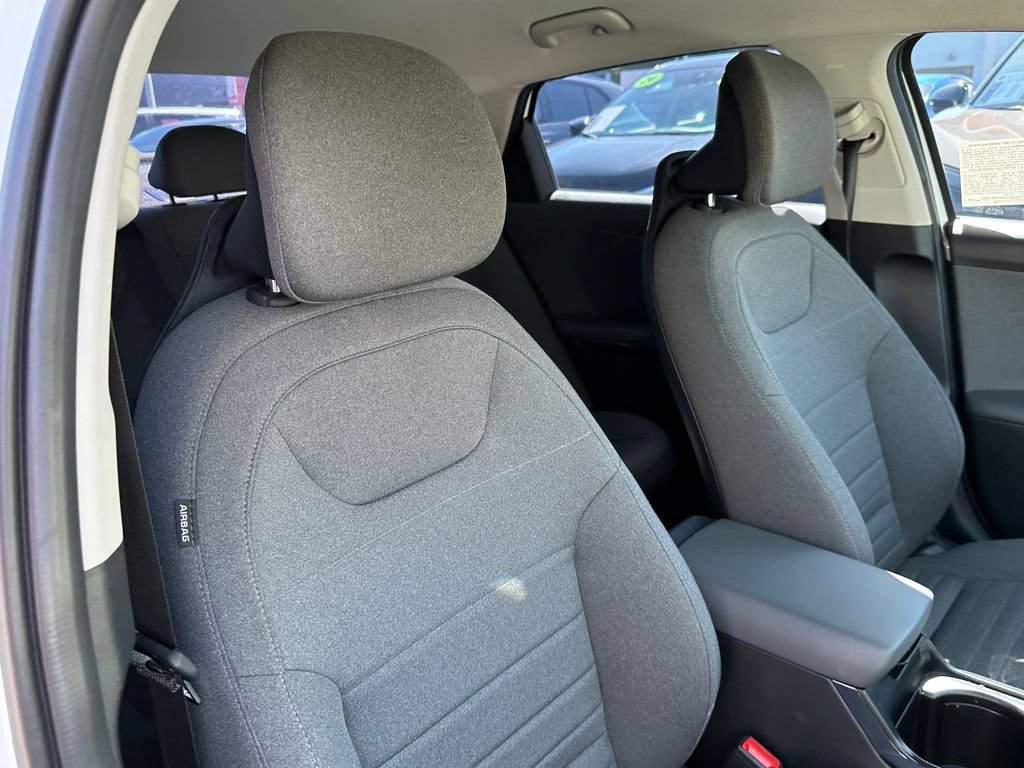 Used 2025 Kia K4 EX FWD image 16