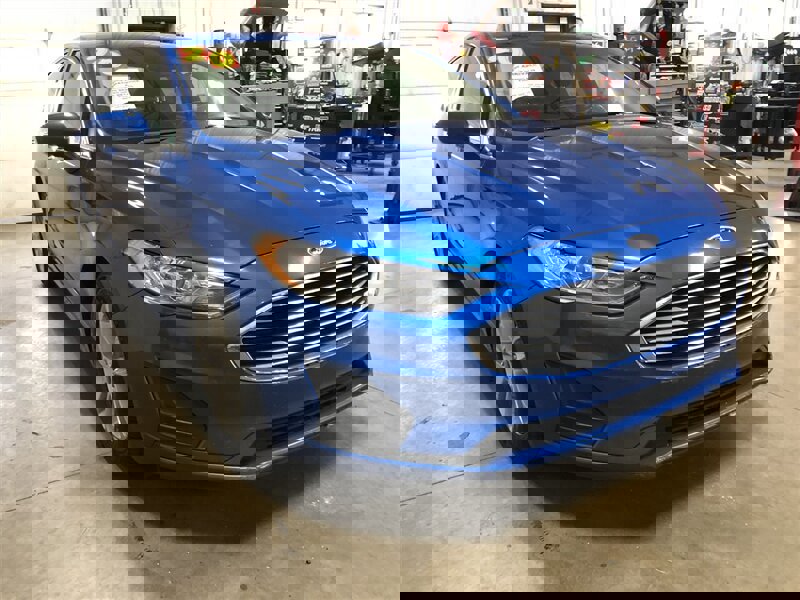 Used 2020 Ford Fusion SE image 4