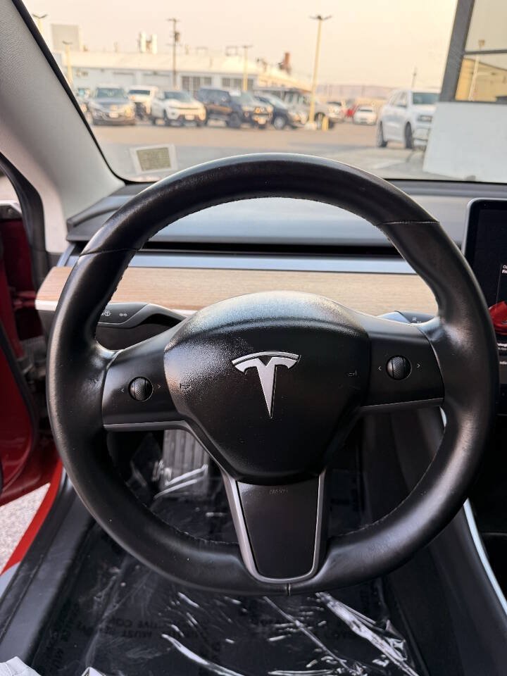 Used 2018 Tesla Model 3 Long Range AWD/4WD image 11