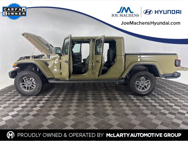 Used 2025 Jeep Gladiator Mojave image 10