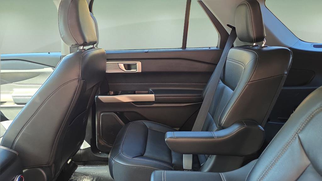 Used 2021 Ford Explorer Limited w/ Hybrid Equipment Group 310A image 27