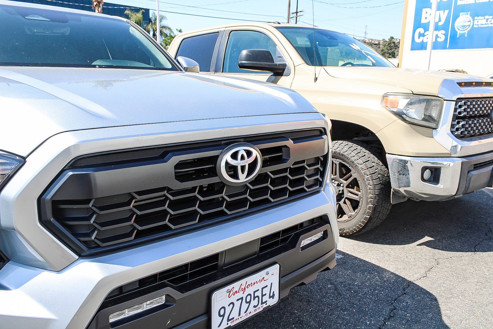 Used 2025 Toyota Tacoma TRD Off-Road image 6