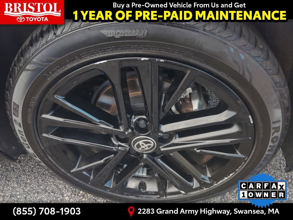 Used 2025 Toyota Camry SE FWD image 11