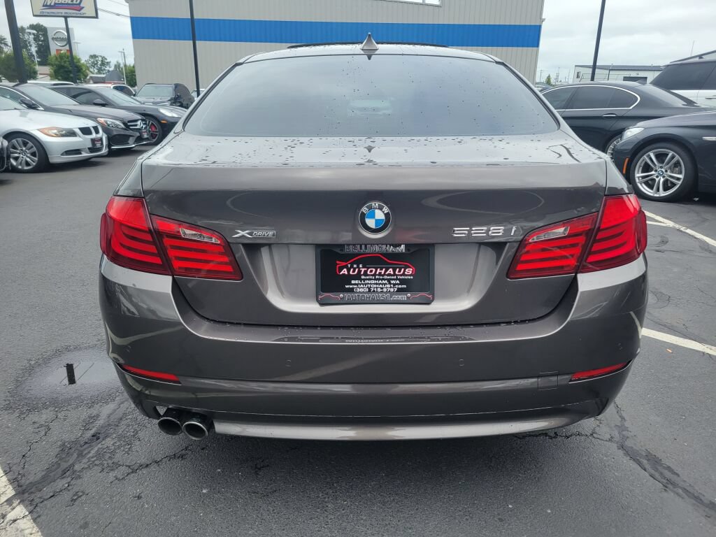 Used 2013 BMW 528i xDrive Sedan AWD/4WD image 7