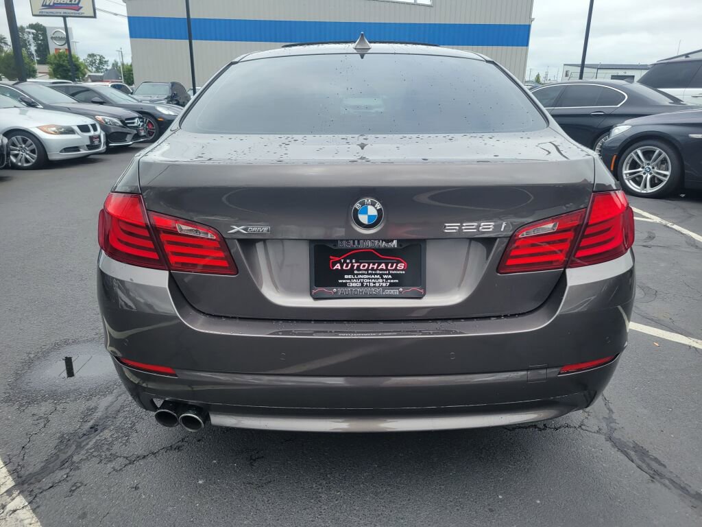Used 2013 BMW 528i xDrive Sedan AWD/4WD image 7