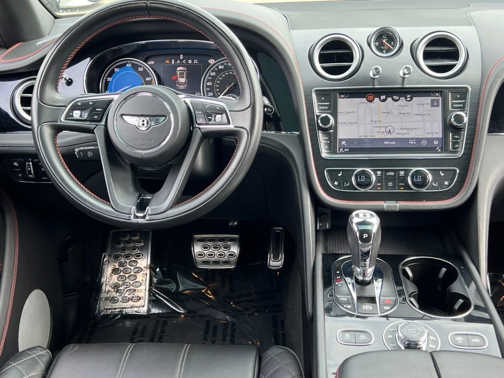 Used 2017 Bentley Bentayga image 4