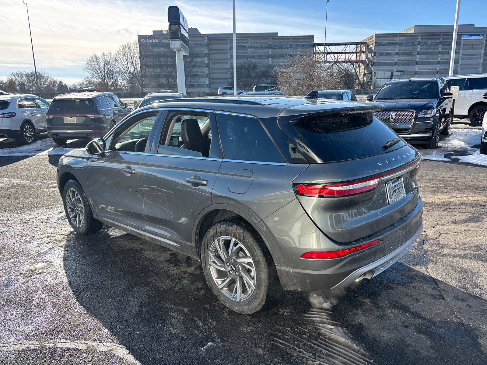 New 2026 Lincoln Corsair Premiere image 5