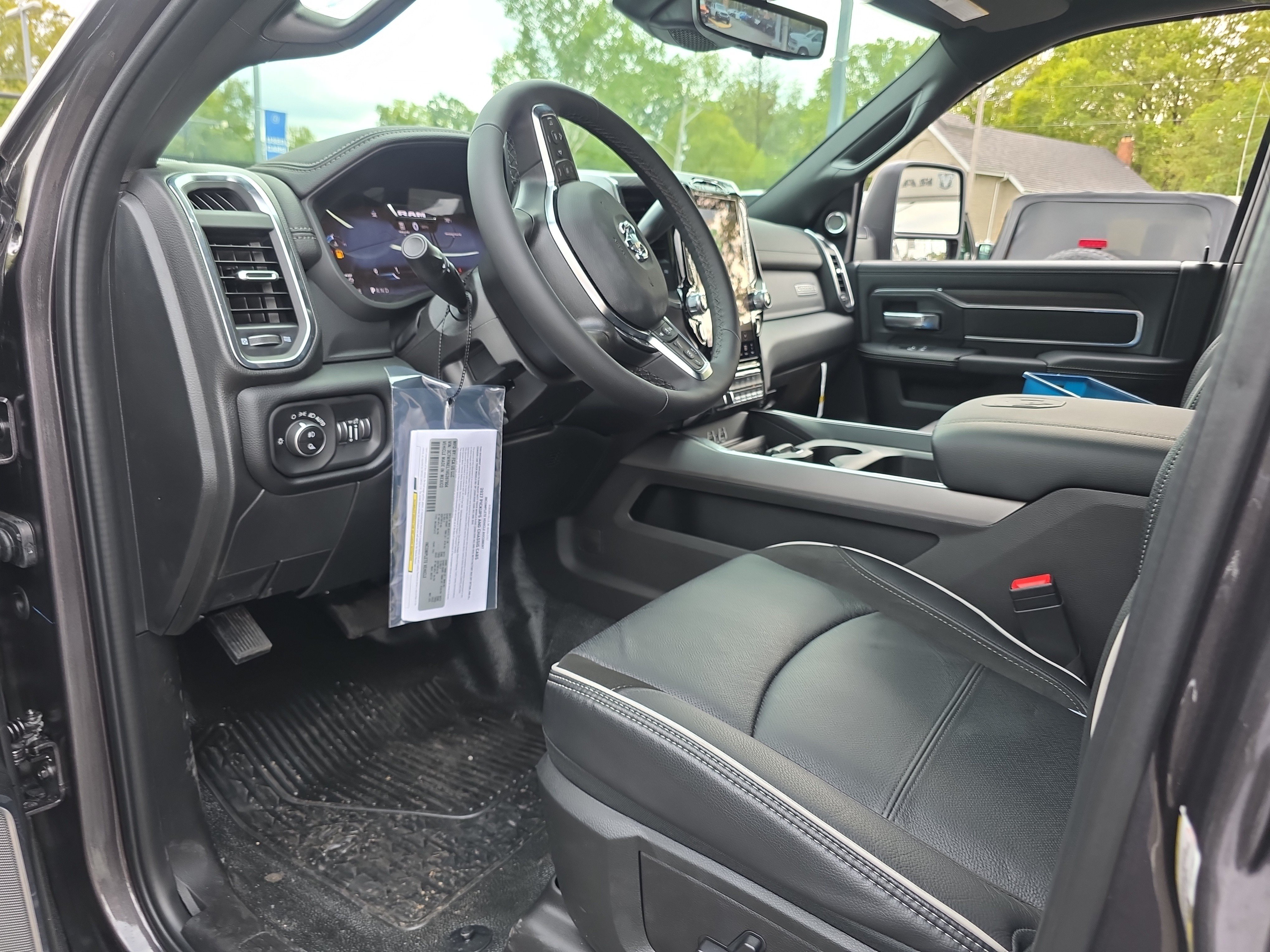 New 2027 RAM 5500 4x4 Crew Cab image 3