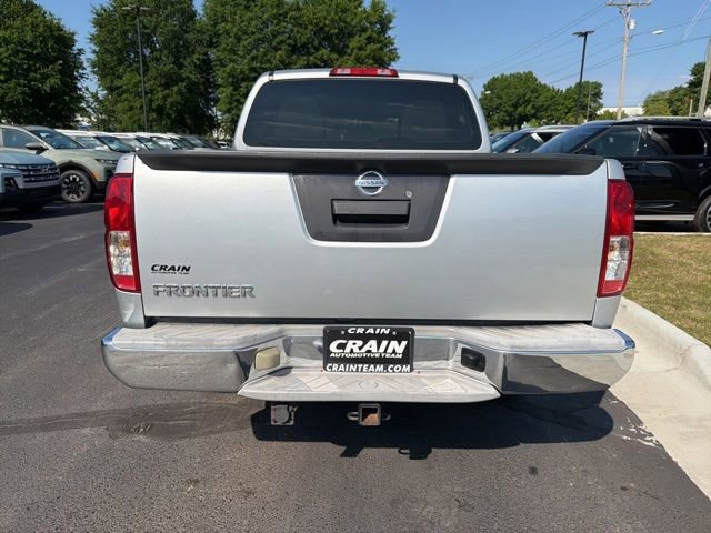 Used 2015 Nissan Frontier S RWD image 6