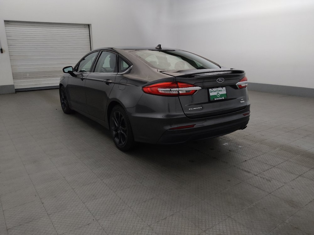 Used 2020 Ford Fusion SE w/ Equipment Group 151A FWD image 5