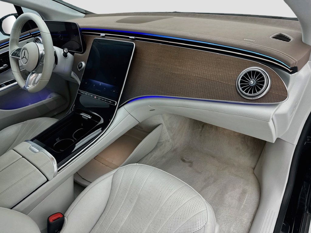 Certified 2023 Mercedes-Benz EQE 500 4MATIC Sedan image 16