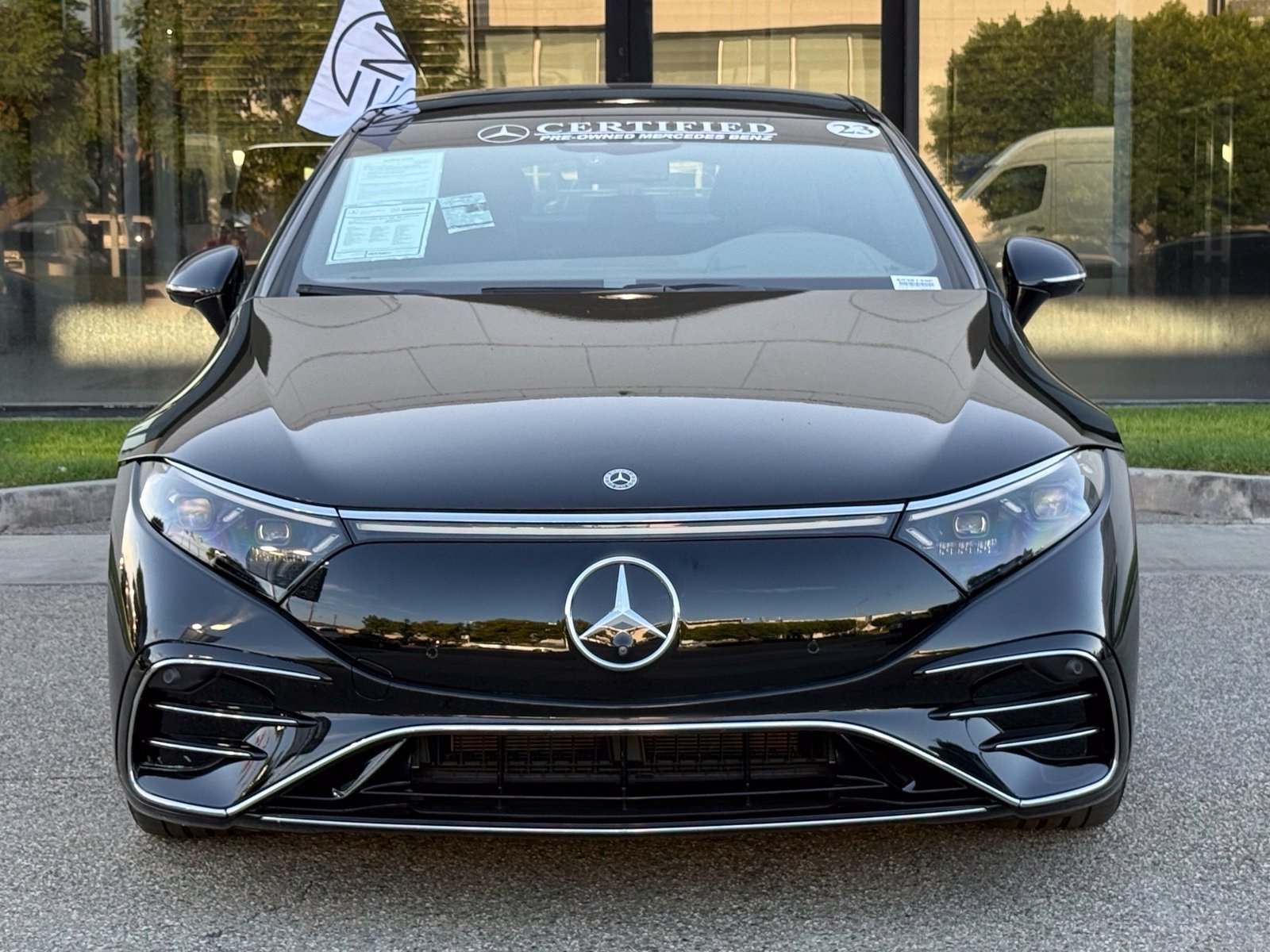 Used 2023 Mercedes-Benz EQS 580 4MATIC Sedan image 5