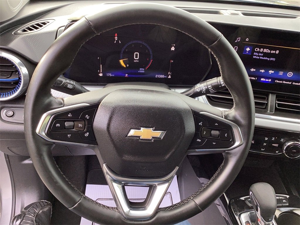 Used 2024 Chevrolet Trax LT w/ LT Convenience Package image 10