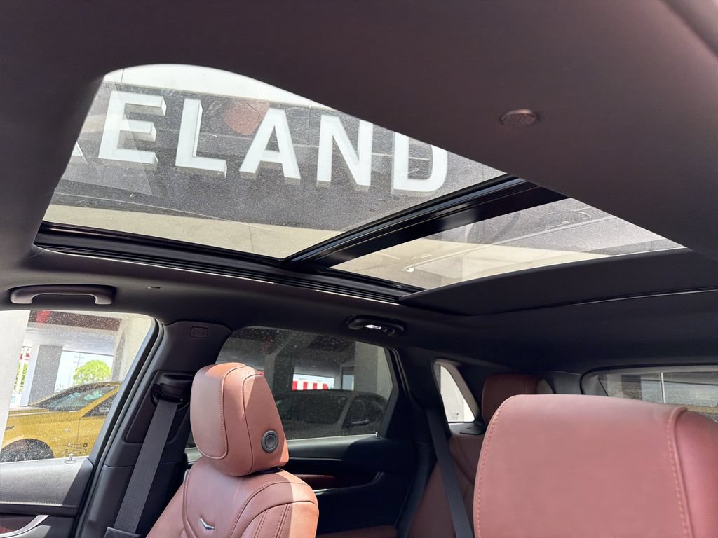New 2026 Cadillac XT5 Premium Luxury w/ Driver Assist Package FWD image 23