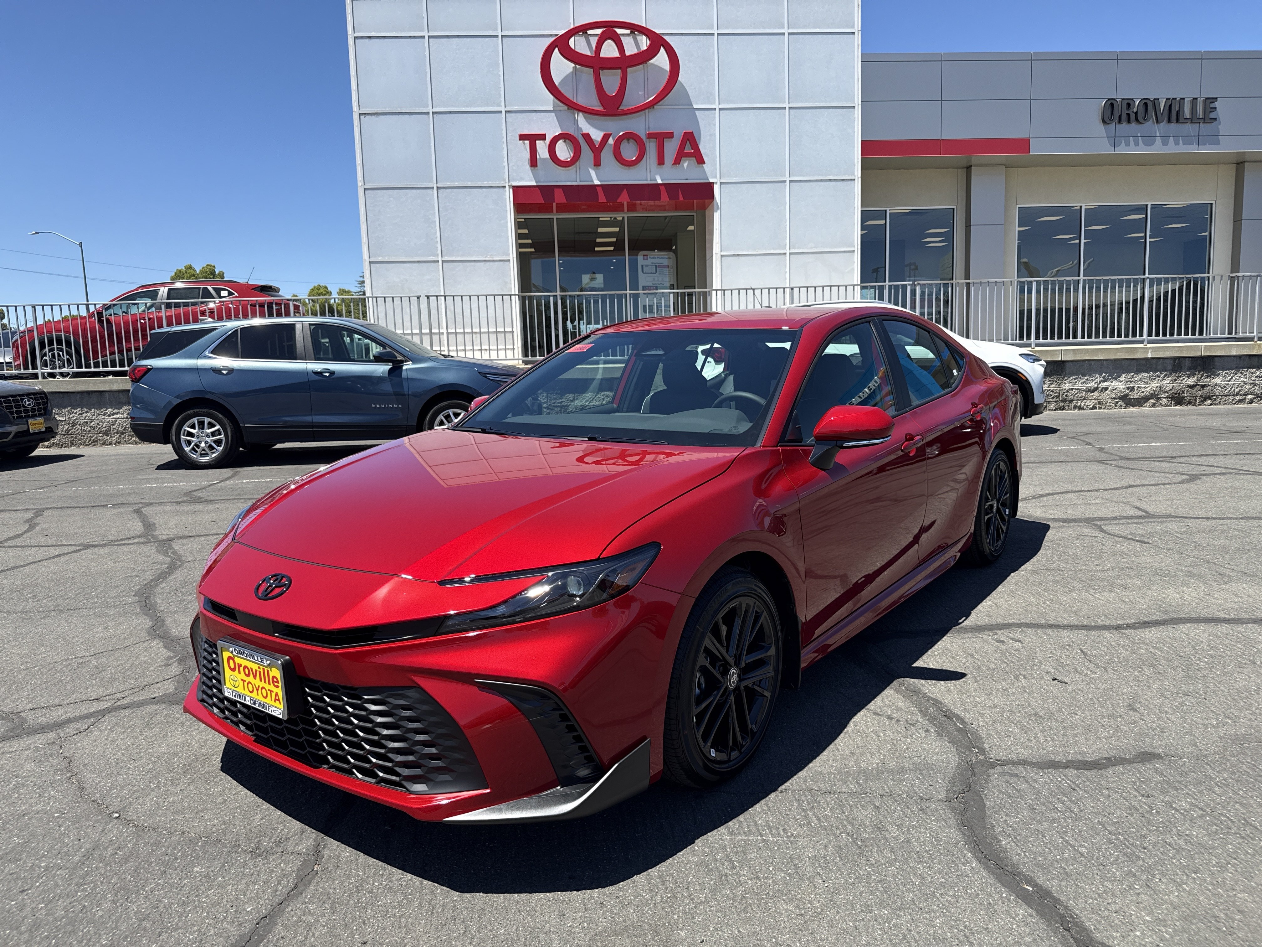 New 2026 Toyota Camry SE w/ Convenience Package