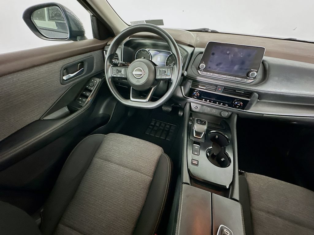 Used 2023 Nissan Rogue SV FWD image 9