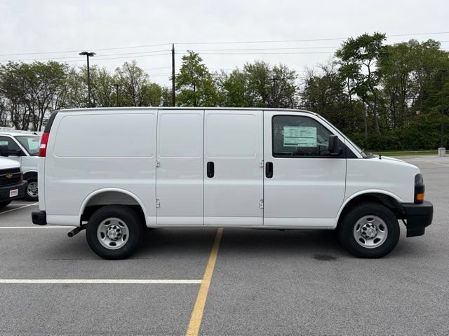 New 2026 Chevrolet Express 2500 w/ Driver Convenience Package RWD image 11