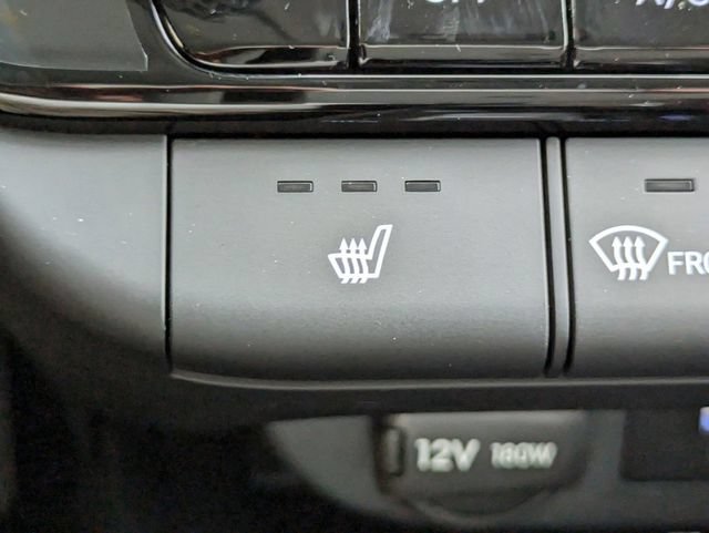 Certified 2025 Hyundai Elantra SEL FWD image 34