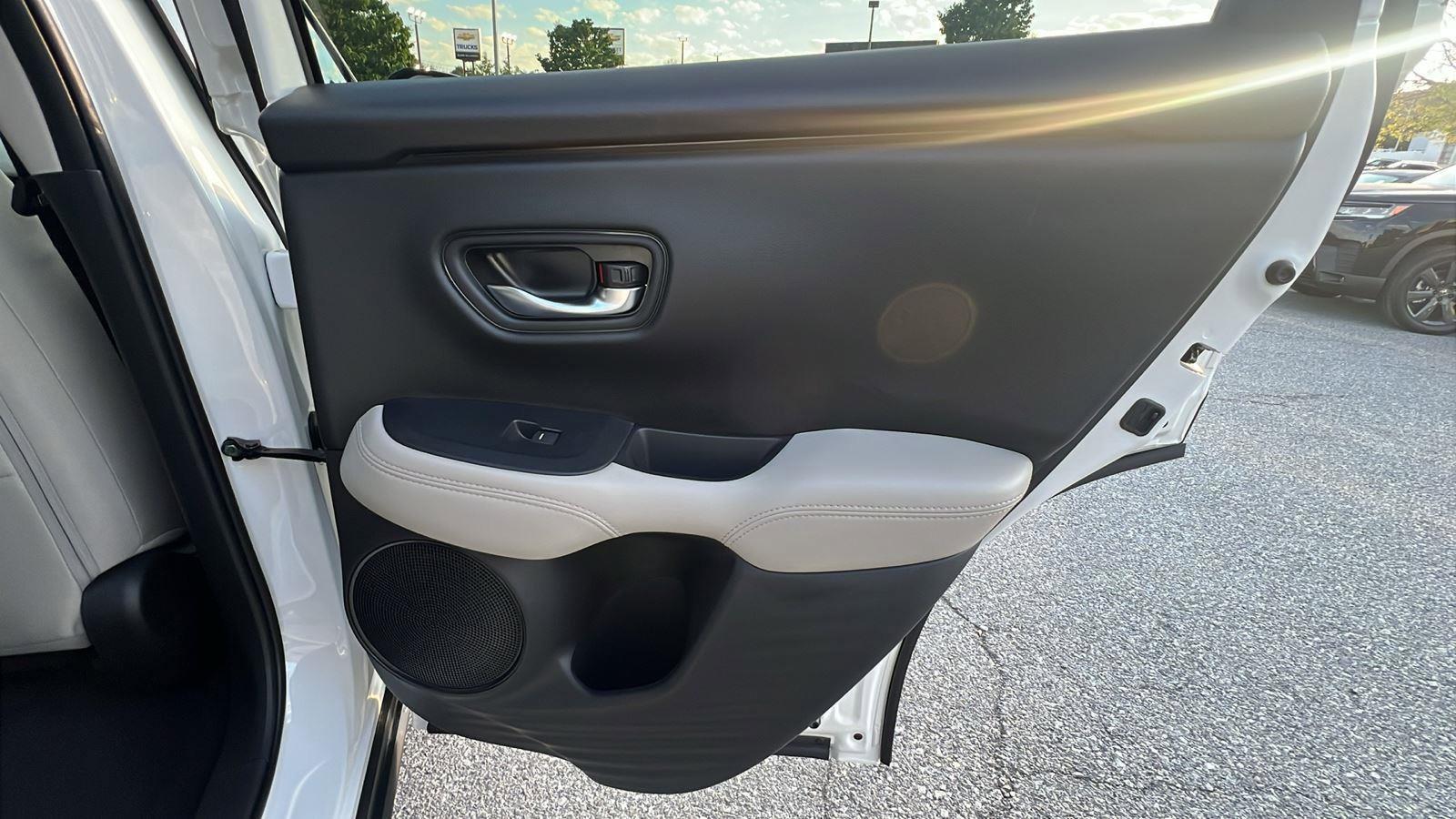 New 2027 Honda HR-V LX image 14