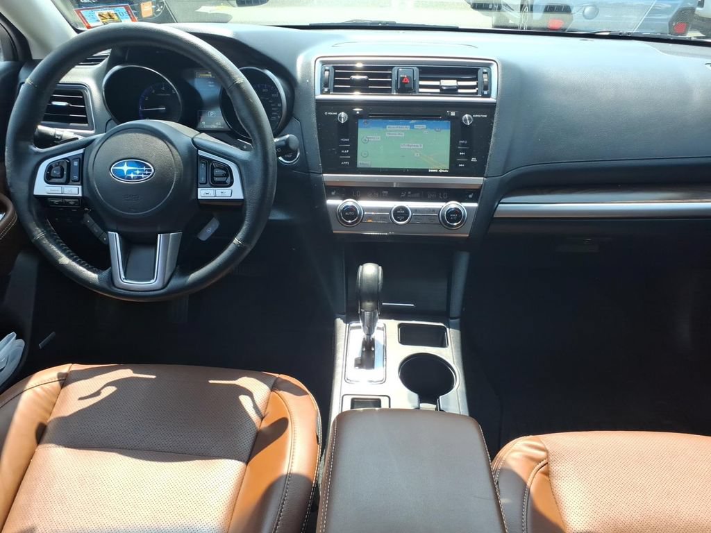 Used 2017 Subaru Outback 2.5i Touring AWD/4WD image 15