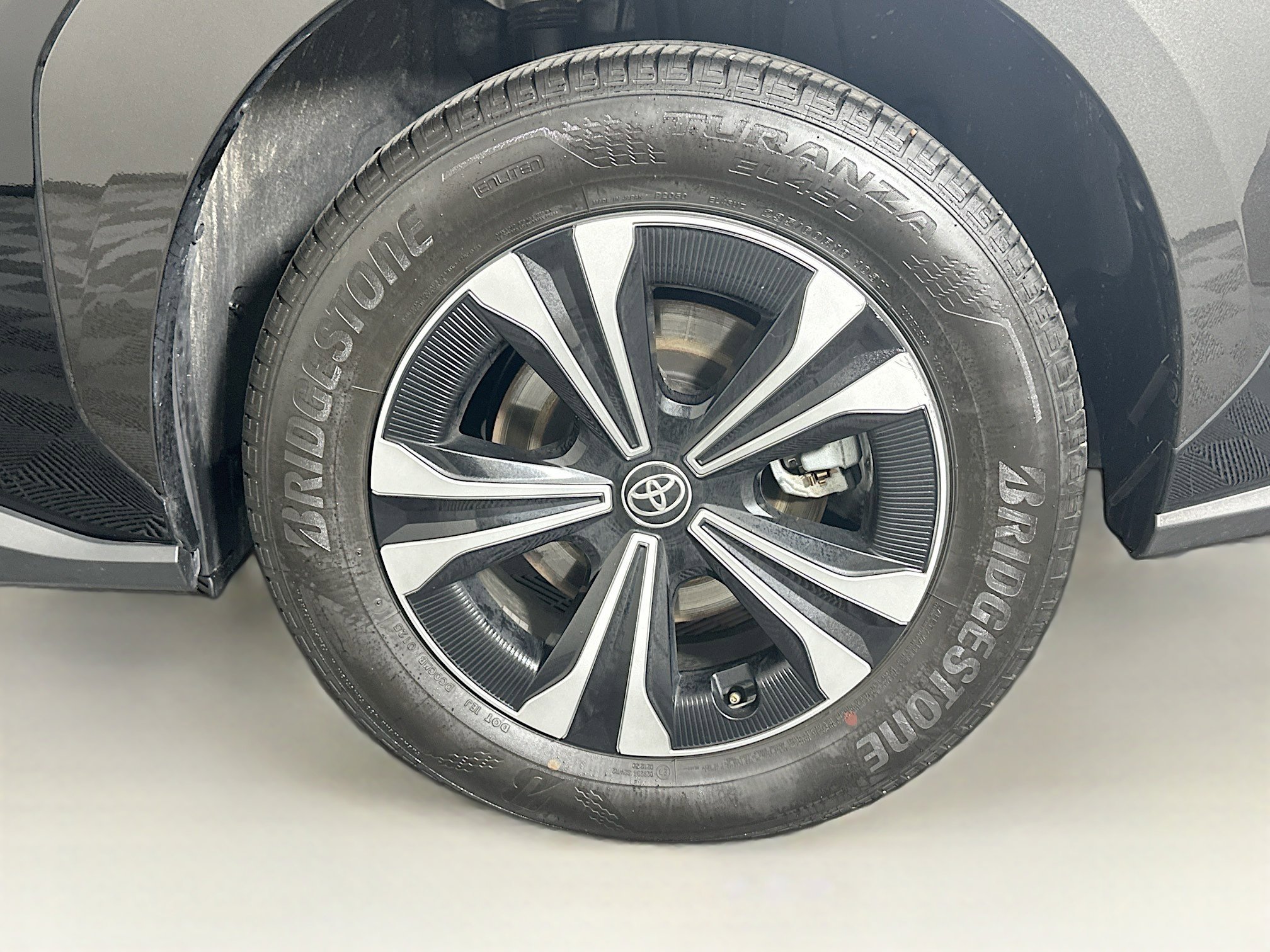 Used 2025 Toyota bZ4X AWD w/ Weather Package image 11