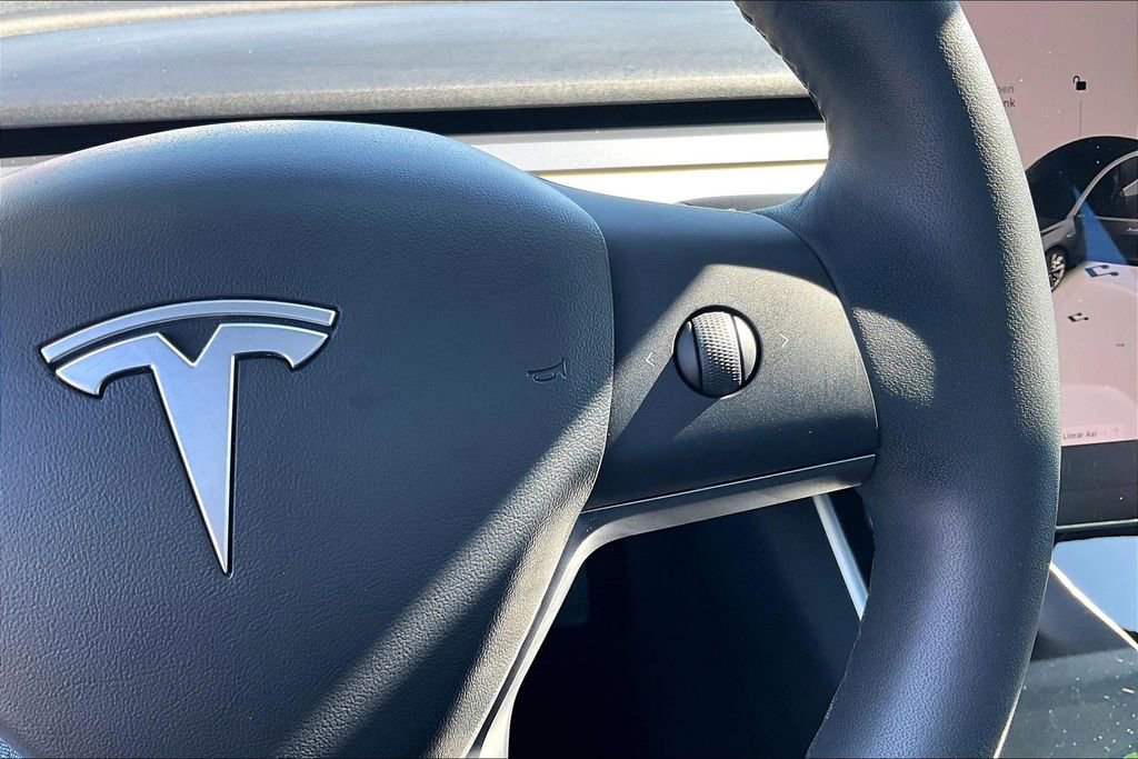 Used 2019 Tesla Model 3 Long Range image 19