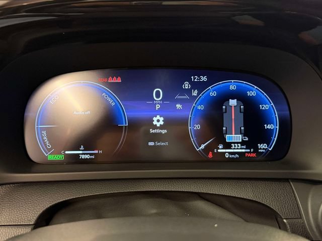 Used 2025 Toyota Crown Signia AWD/4WD image 25