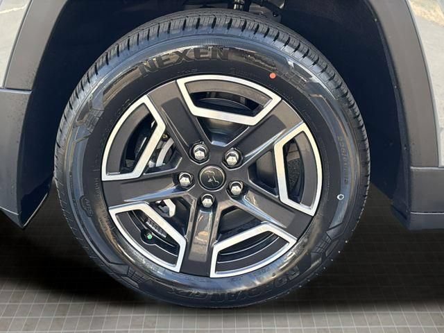 New 2026 Jeep Cherokee Laredo AWD/4WD image 48