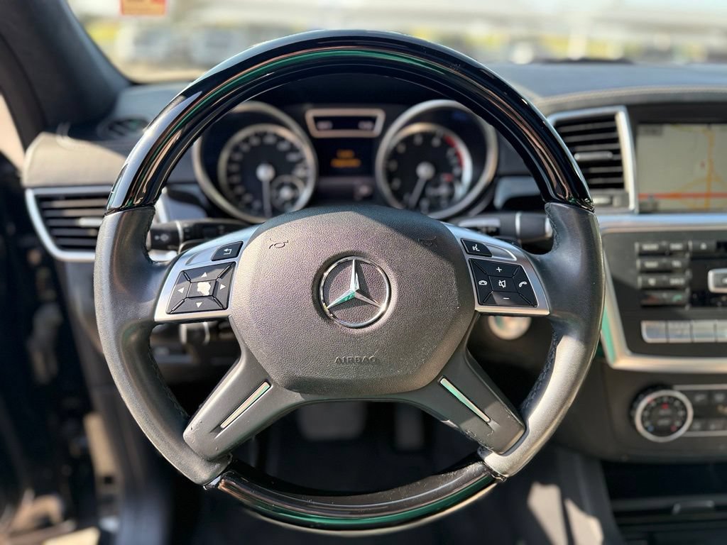 Used 2015 Mercedes-Benz GL 550 4MATIC image 9