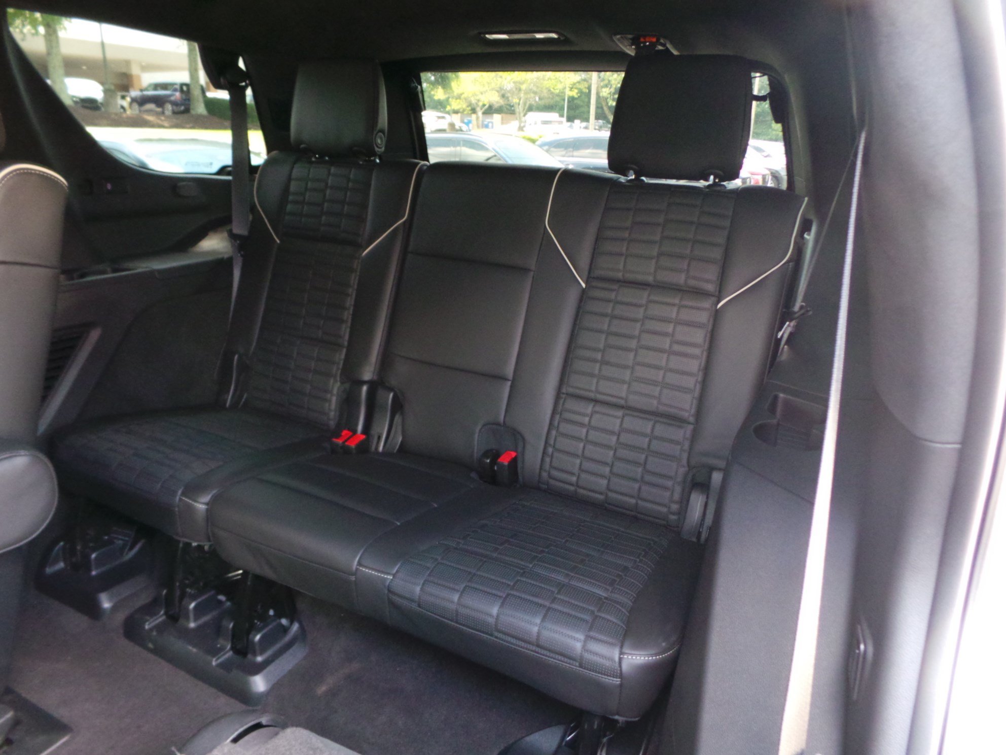 Used 2023 Cadillac Escalade V AWD/4WD image 11
