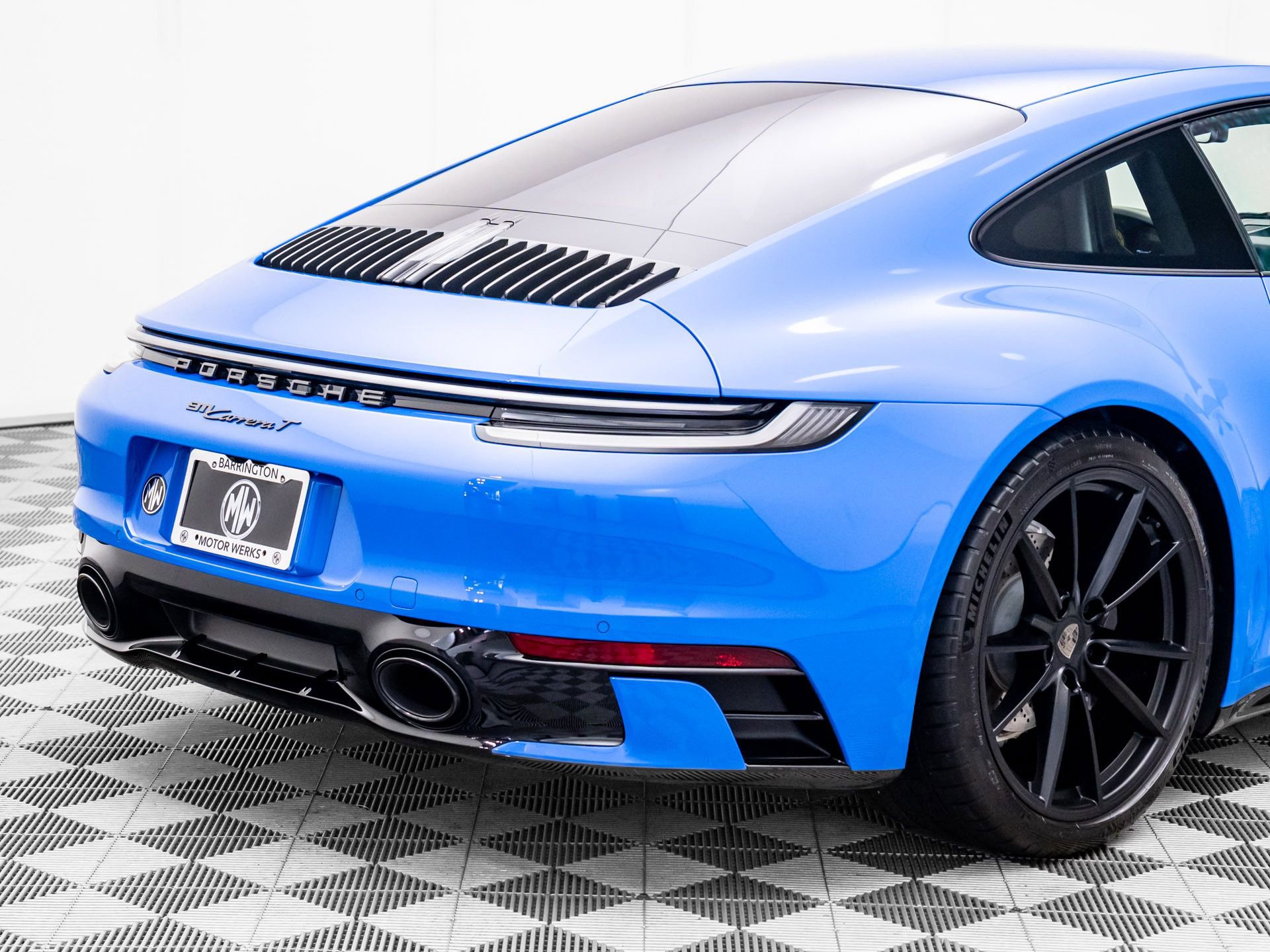 Certified 2024 Porsche 911 Carrera T image 32