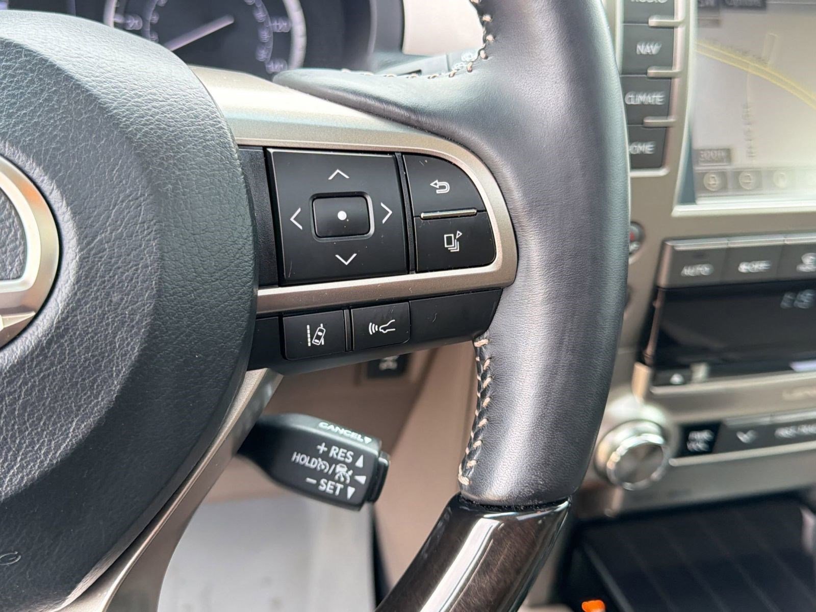 Used 2021 Lexus GX 460 Premium AWD/4WD image 29