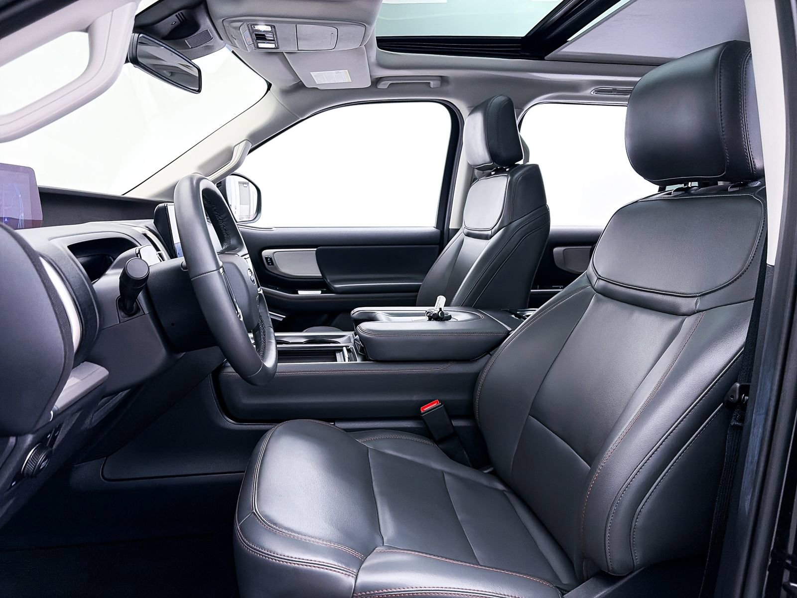 Used 2025 Ford Expedition Max Active AWD/4WD image 19