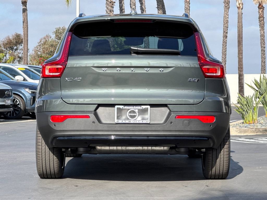 New 2026 Volvo XC40 B5 Ultra w/ Climate Package AWD/4WD image 4