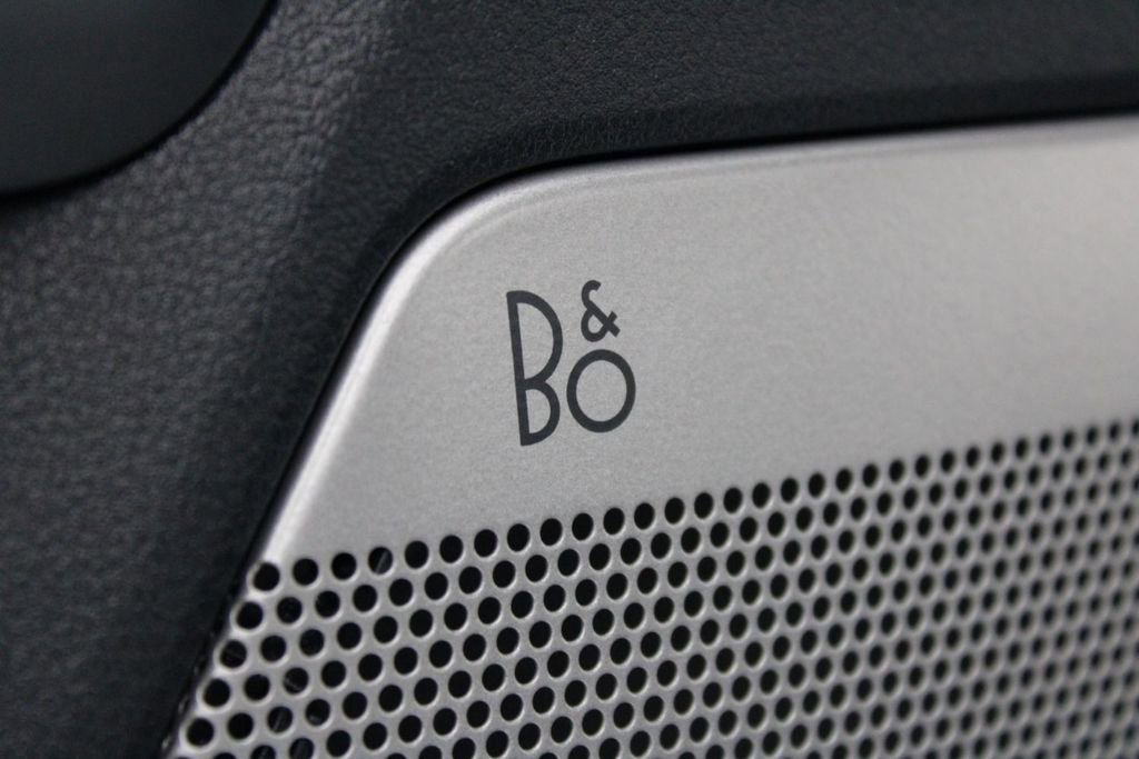 Used 2023 Ford F150 Lariat w/ FX4 Off-Road Package image 19