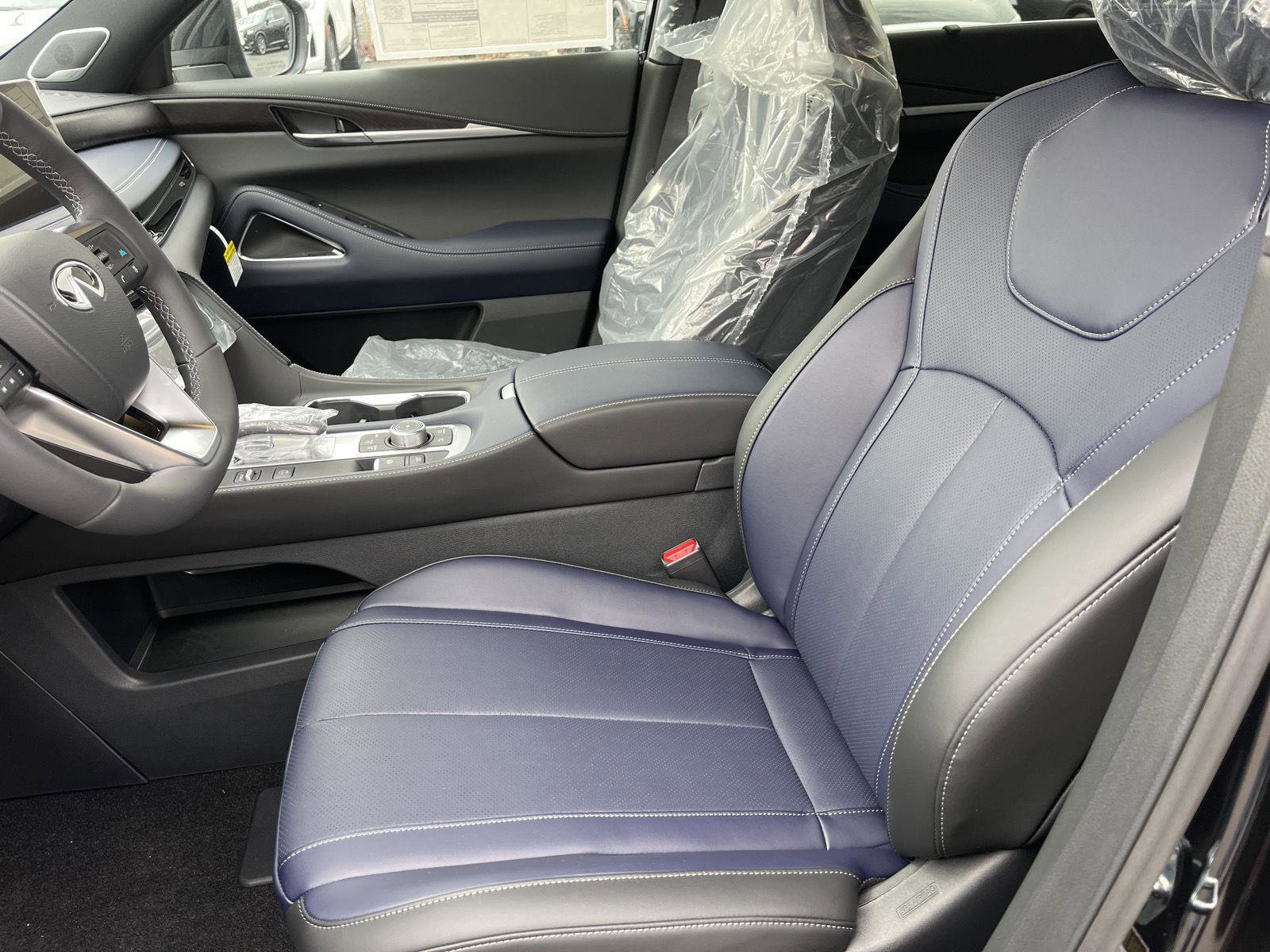 New 2026 INFINITI QX60 Sport w/ Dark Cargo Package image 9