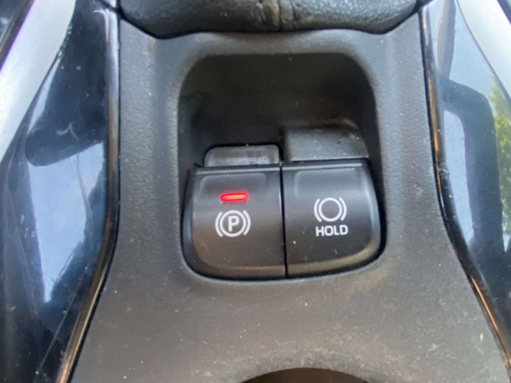 Used 2020 Toyota Corolla LE FWD image 28