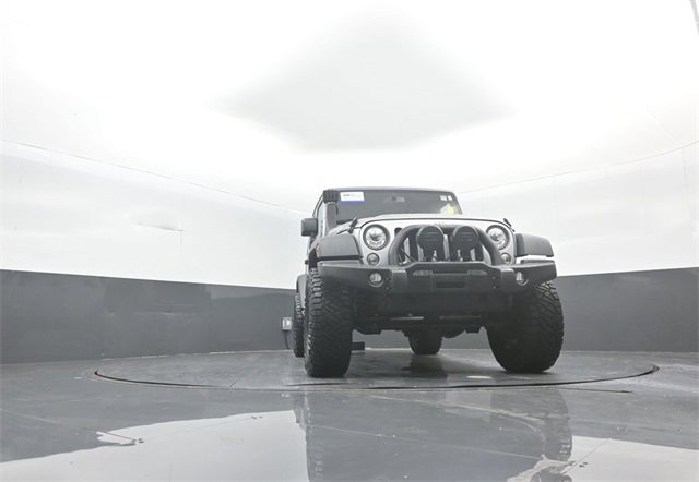 Used 2017 Jeep Wrangler Unlimited Rubicon w/ Connectivity Group image 27