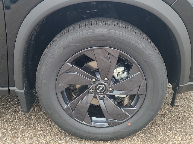 New 2026 Nissan Rogue SV AWD/4WD image 9